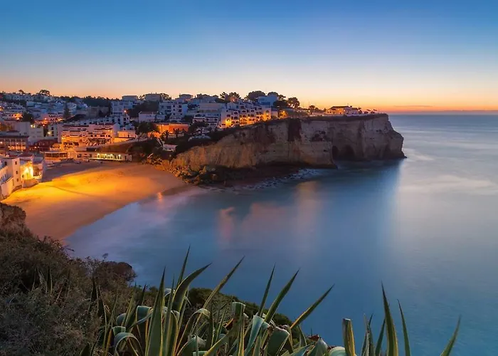 Os Reais - In Front Of The In Centeanes カルヴォエイロ