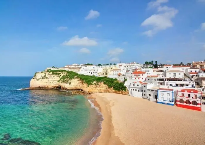 アパート Os Reais - In Front Of The In Centeanes カルヴォエイロ